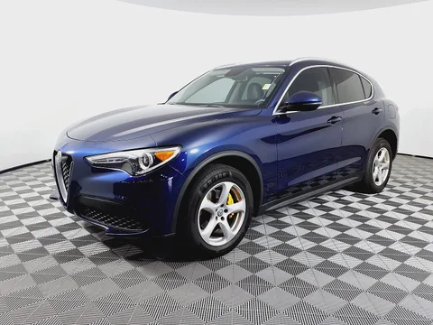 Alfa Romeo Stelvio — 2