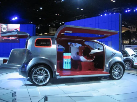 Ford Airstream — 7