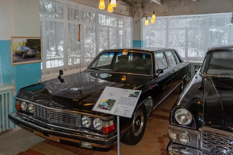 GAZ-14 Chaika — 8