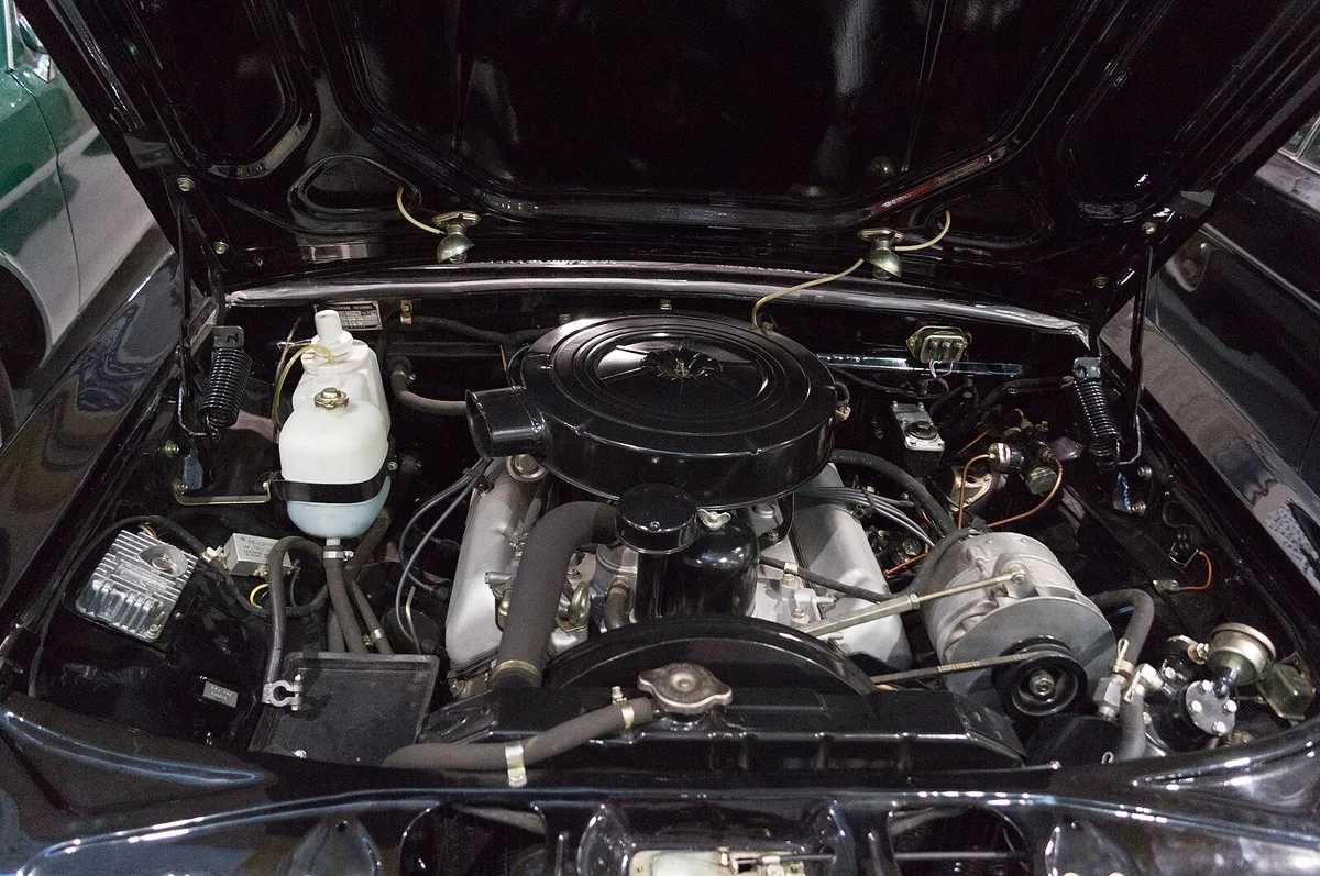 GAZ 24-24
