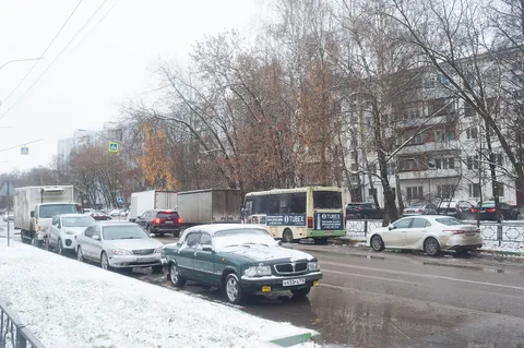 GAZ-3102 — 4