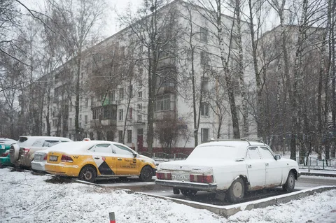 GAZ-31029 — 6