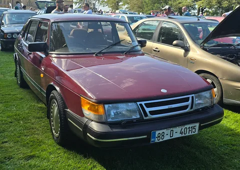 Saab 900 — 6