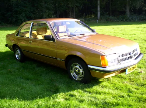 Opel Commodore C — 5