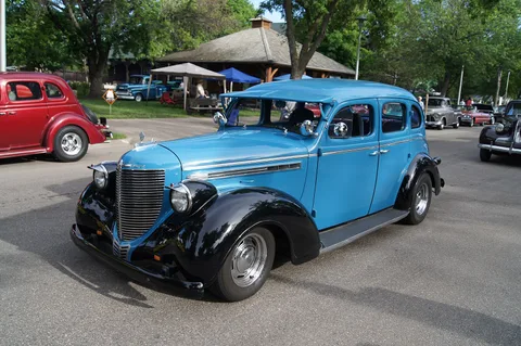 Chrysler Royal — 5