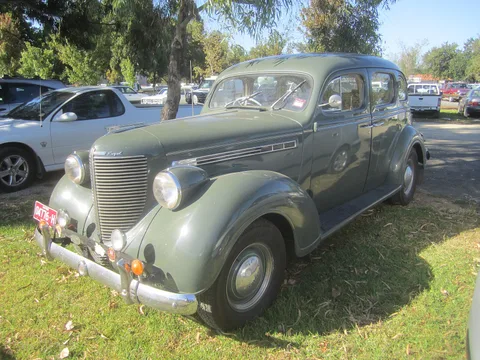 Chrysler Royal — 7