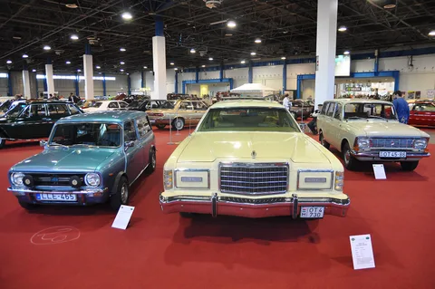 Moskvich 427 — 4
