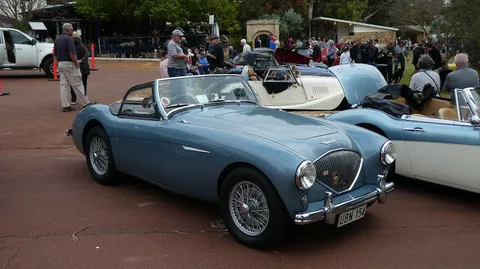 Austin-Healey 100 — 4