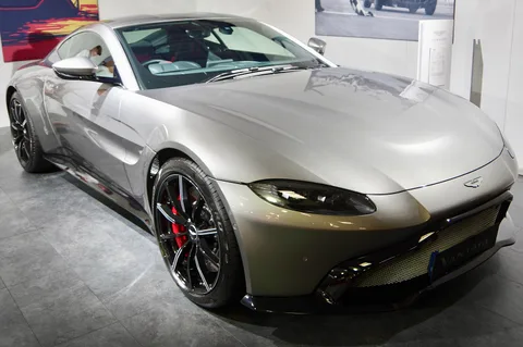 Aston Martin Vantage — 3