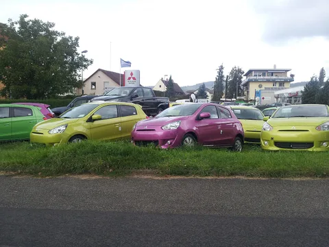 Mitsubishi Space Star — 5