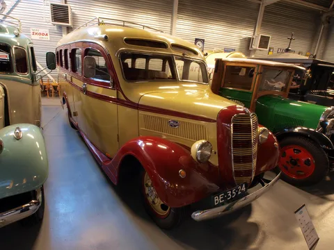 1937 Ford — 3