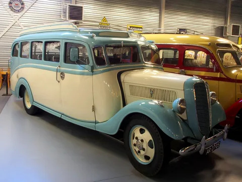 1937 Ford — 7