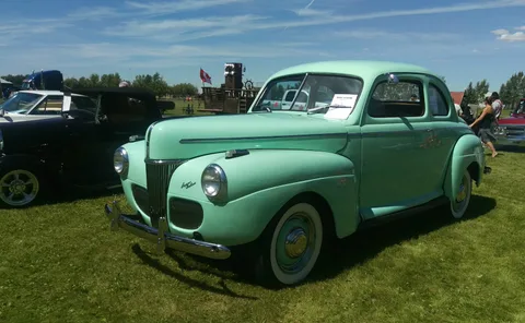 1941 Ford — 5