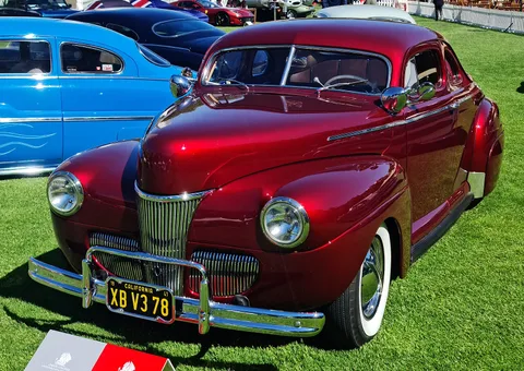1941 Ford — 8