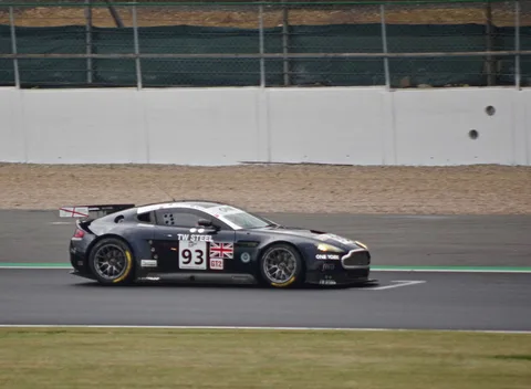 Aston Martin Vantage GT2 — 2