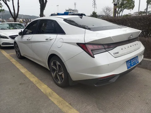 Hyundai Avante (Elantra) — 8