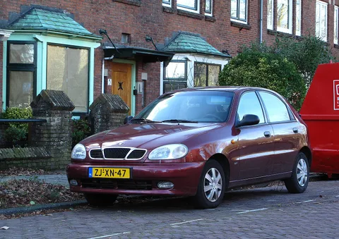Daewoo Lanos — 8