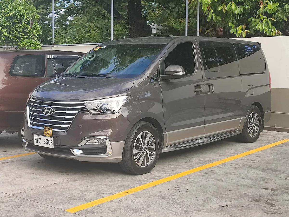 Hyundai Starex