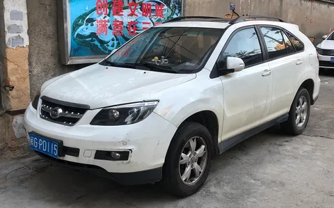 BYD S6