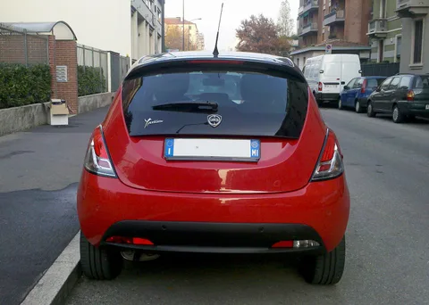 Lancia Ypsilon — 5