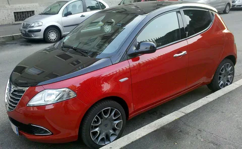 Lancia Ypsilon — 7