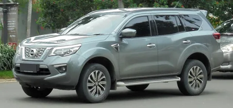 Nissan Terra — 2