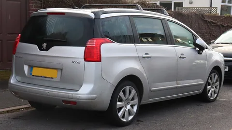 Peugeot 5008 — 4