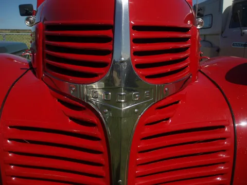 Dodge T-, V-, W-Series — 7