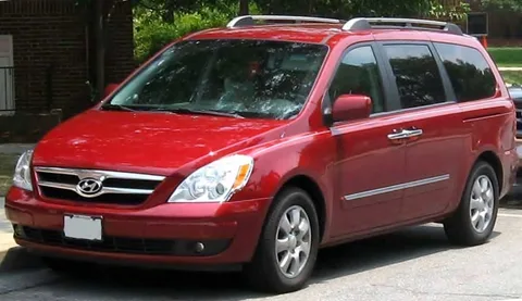 Hyundai Entourage
