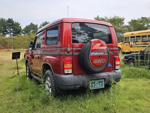 Kia Retona — 4