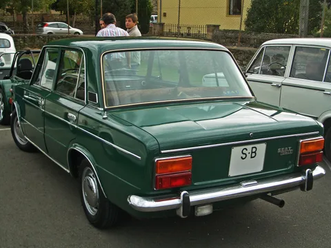 SEAT 124 — 3