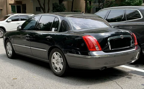 Kia Opirus — 6
