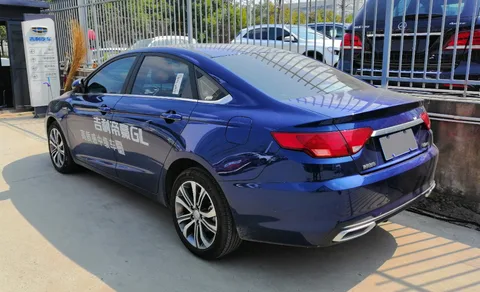 Geely GL — 7