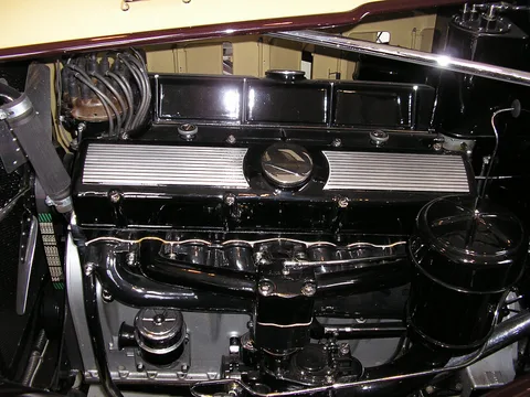 Cadillac V-12 — 2