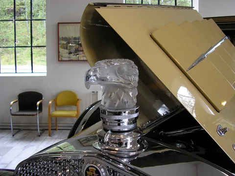 Cadillac V-12 — 3