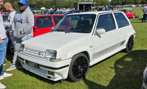 Renault 5 — 7