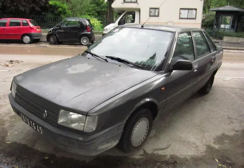 Renault 21 — 5