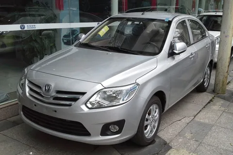 Changan Alsvin V3 — 8