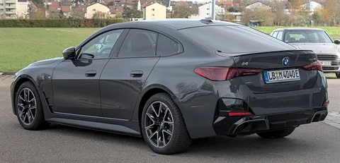 BMW i4 — 8