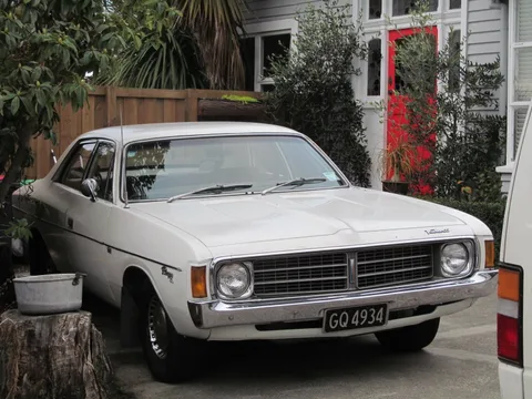 Chrysler VJ Valiant — 2