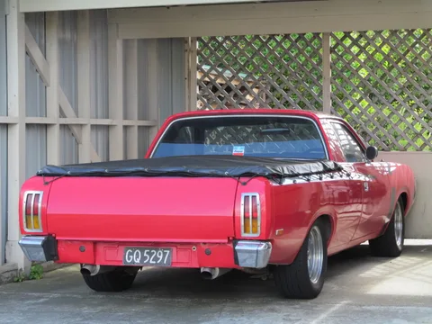 Chrysler VJ Valiant — 3