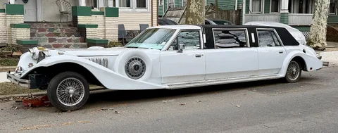 Lincoln Town Car — 5