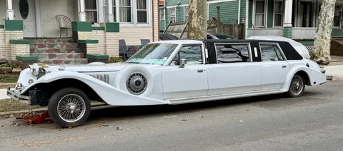 Lincoln Town Car — 6