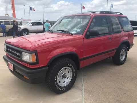 Mazda Navajo — 6