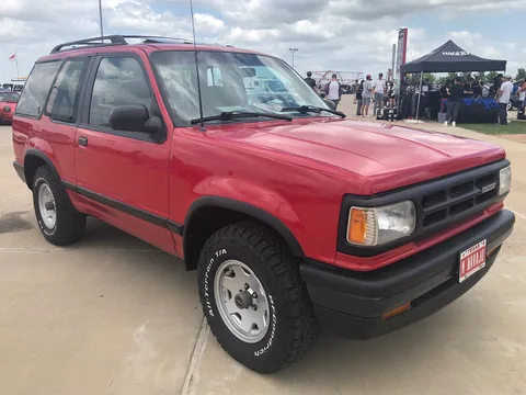 Mazda Navajo — 7