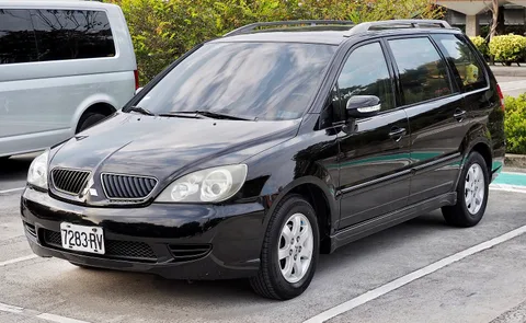 Mitsubishi Savrin