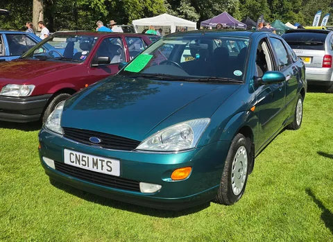 Ford Focus Mk I — 2