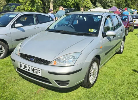 Ford Focus Mk I — 4