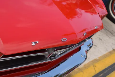Ford Mustang — 8