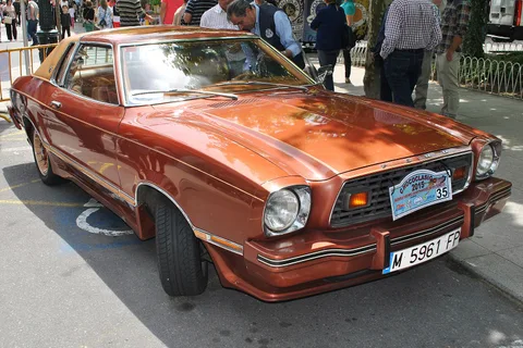 Ford Mustang — 7